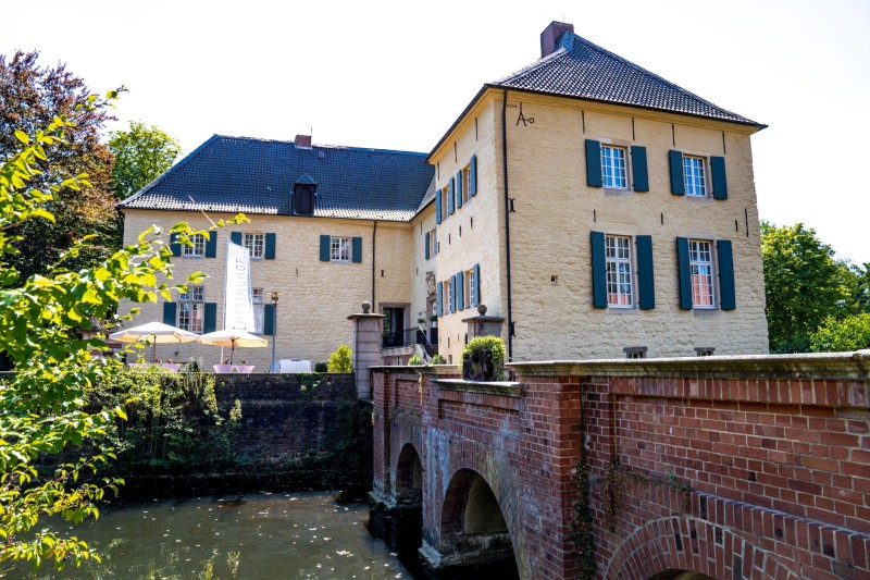 Lüttinghof Die Burg im Wasser
&nbsp;